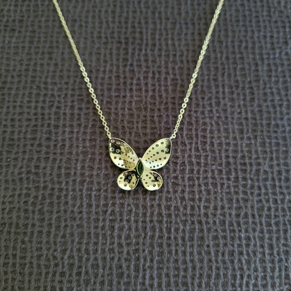 ✨️HP✨️ Mia Sarine Stationary Butterfly🦋 Necklace - Picture 11 of 16